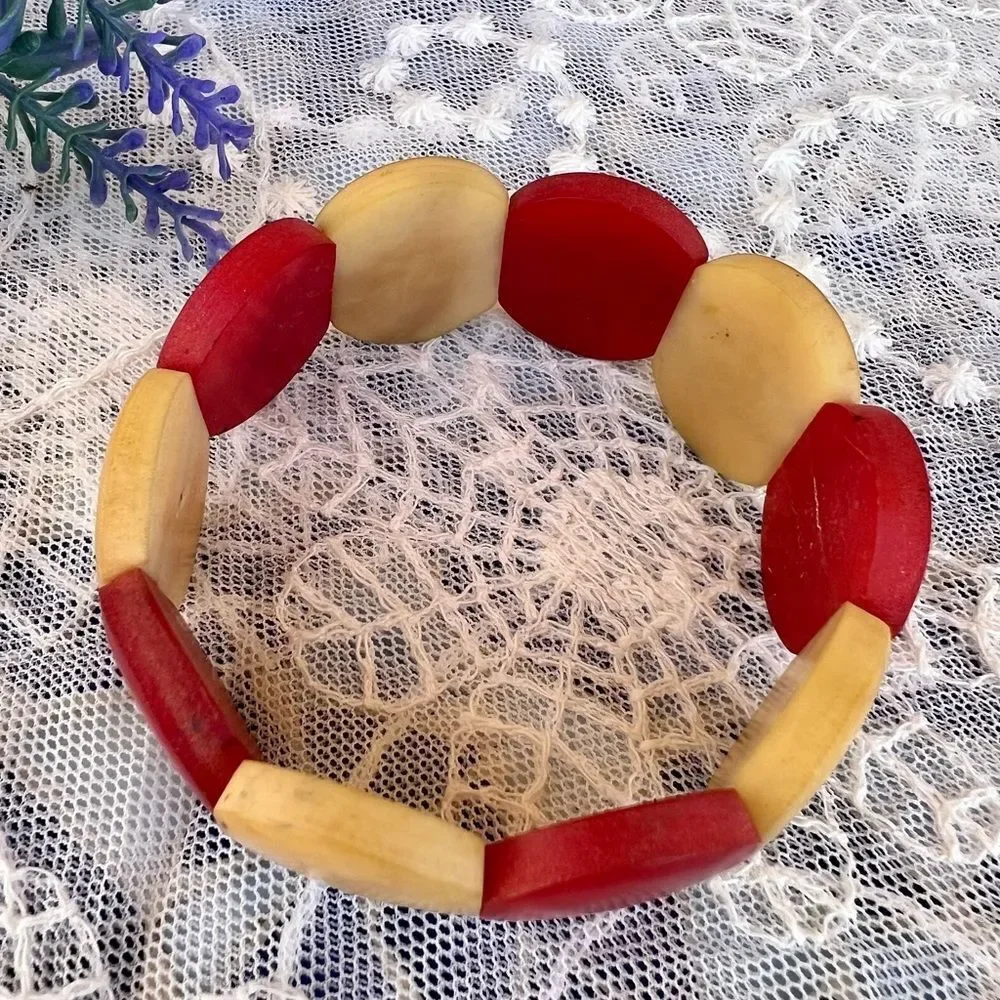 Sustainable Eco-friendly Corozo/Tagua Nut Stretch Bracelet - Picture 7 of 10